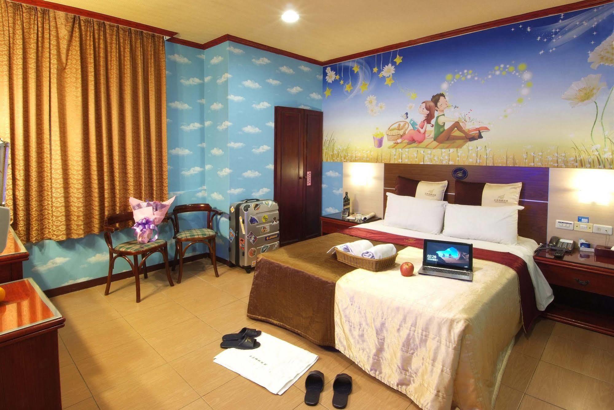 Golden Swallow Hotel Xinzhu Zewnętrze zdjęcie